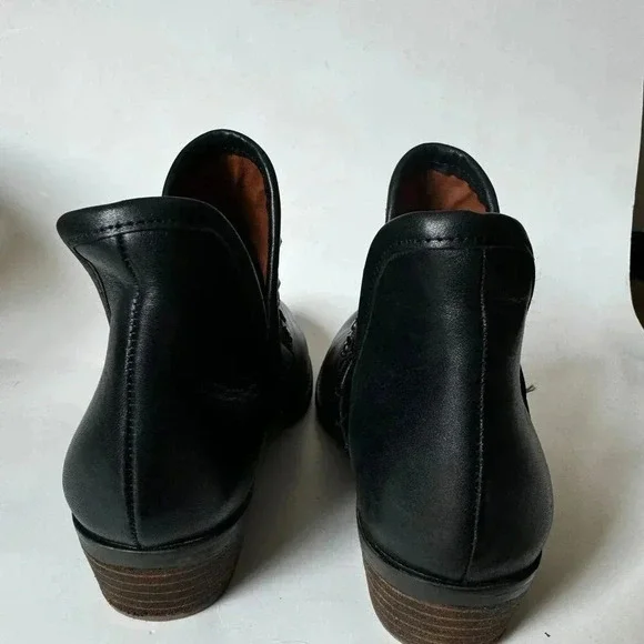 Lucky Brand Kendy Studded Bootie (Women)LEATHER | kendy bootie SIZE 7.5 - Picture 4 of 9